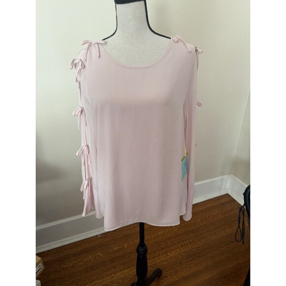 CeCe Women’s Long Sleeve Blouse Tie Cuffs M NWT - Picture 1 of 4